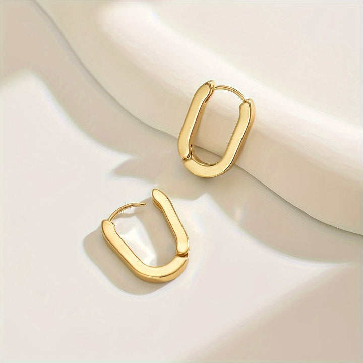 Elegante geometrische Creolen