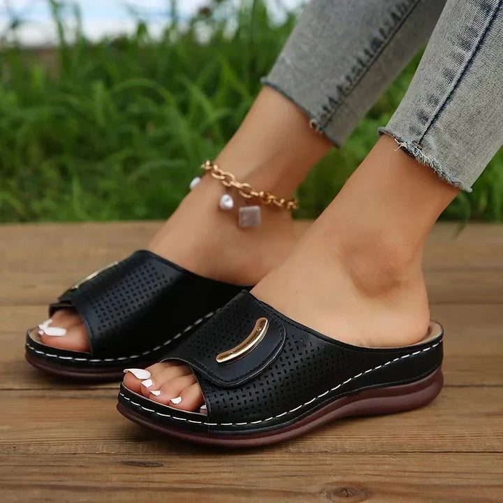 Lara – Klassische Urban Sandalen