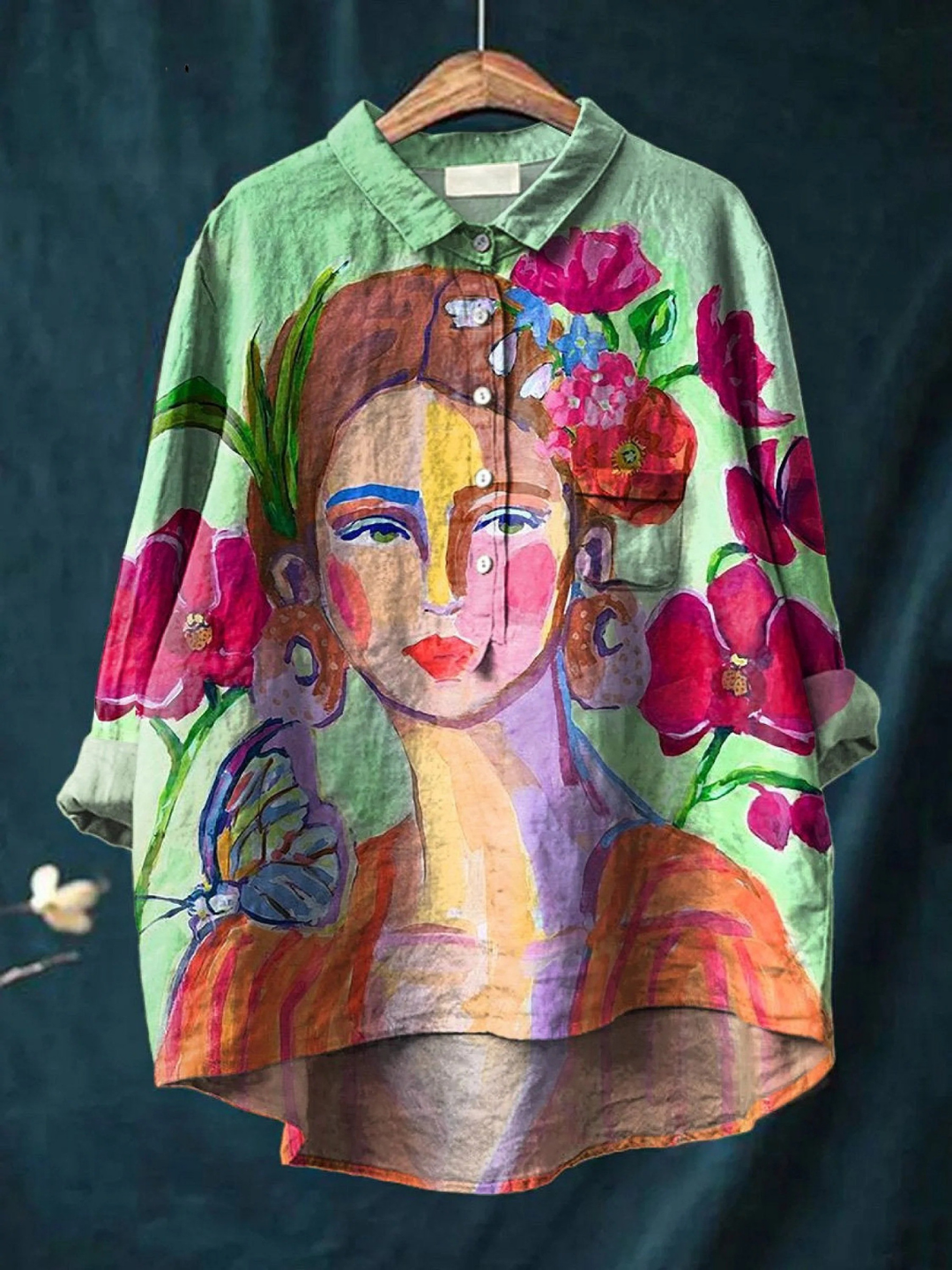 Malin | Lässiges Damen-T-Shirt mit Porträt im Ölmalerei-Stil
