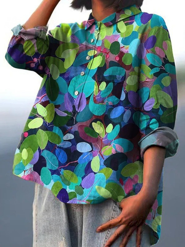 Sibylle | Lässige Damenbluse mit Waldkunst-Print