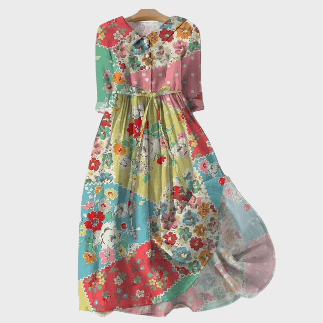 Buntes Blumenpatchworkkleid
