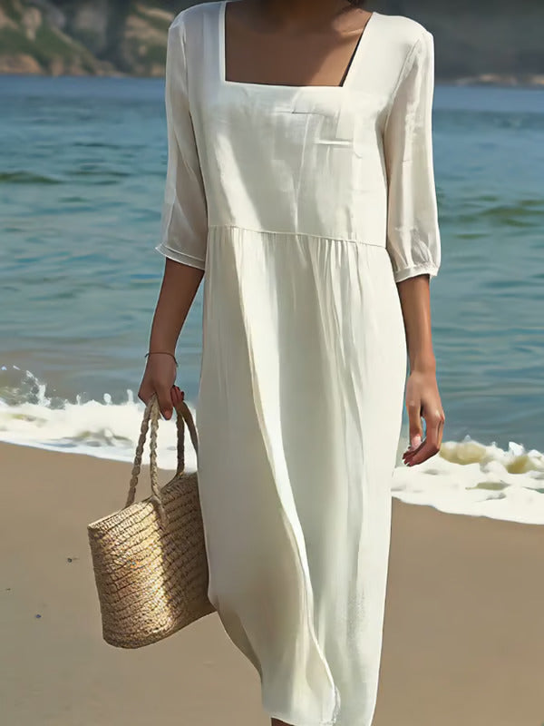 Weisses besticktes Kleid mit leichter Passform