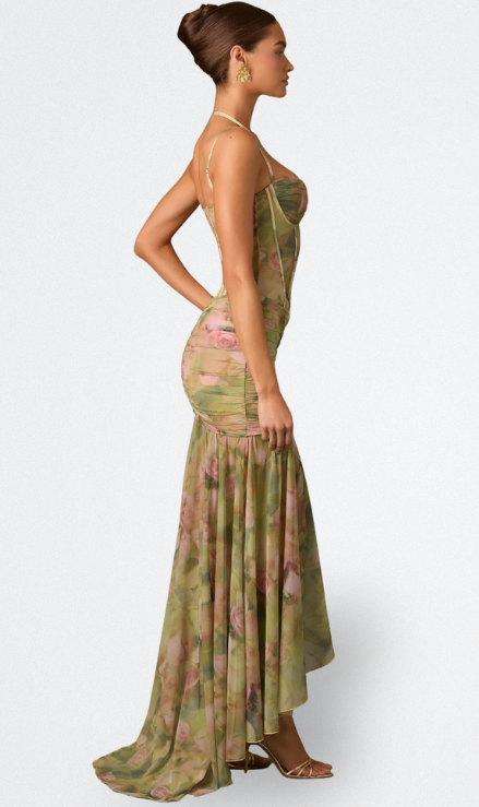 Isamara - Langes Kleid mit Korsett