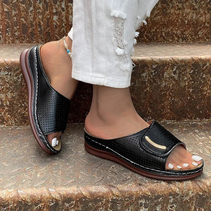 Lara – Klassische Urban Sandalen