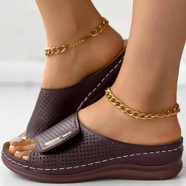 Lara – Klassische Urban Sandalen