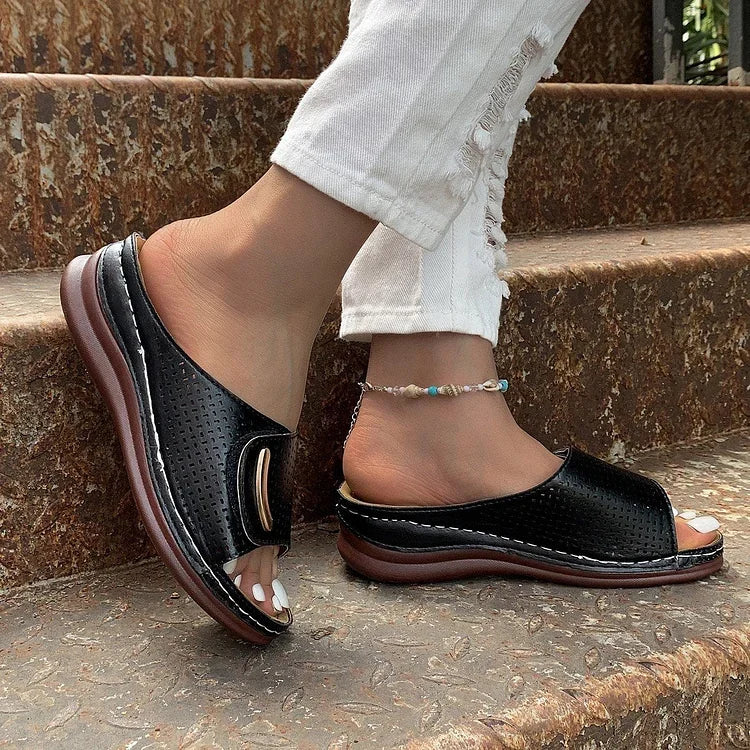 Lara – Klassische Urban Sandalen