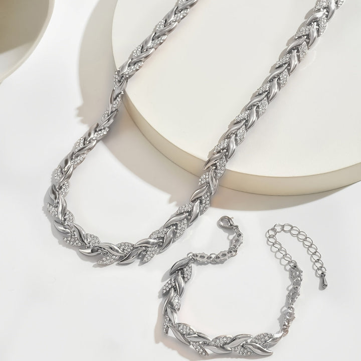 Elegantes Fischschwanz-Set mit Glas und Schmucksteinen