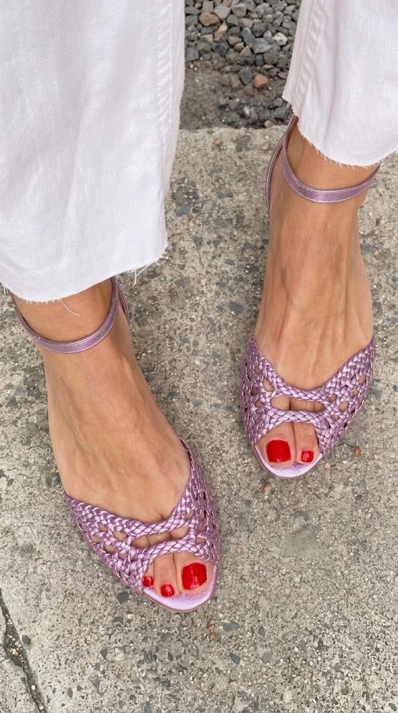 Eliane | Goldene Sandalen mit Flechtdesign