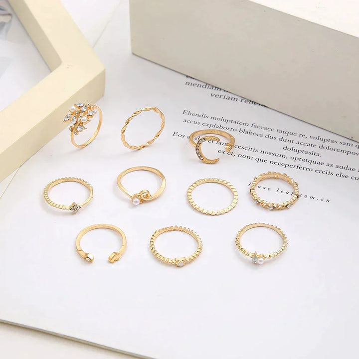 Set von 10 Böhmischen Ringen, Silber- und Goldbeschichtet