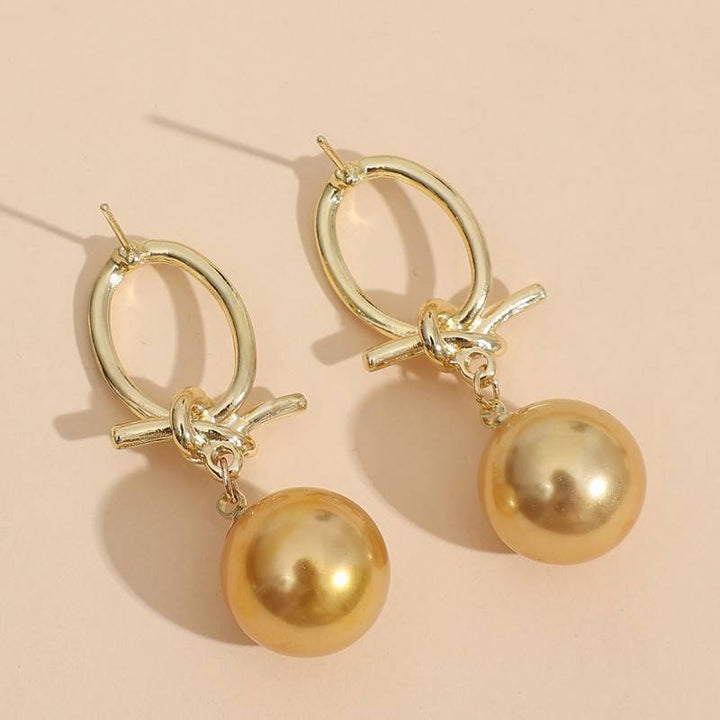 Goldfarbene Perlen Loop-Ohrringe