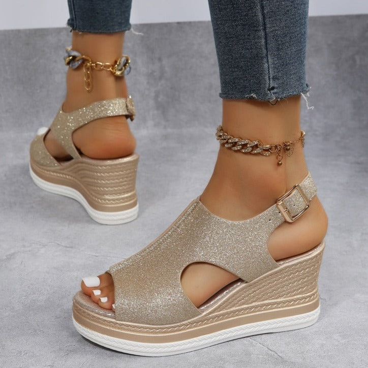 Anita – Entspannte Keilsandalen
