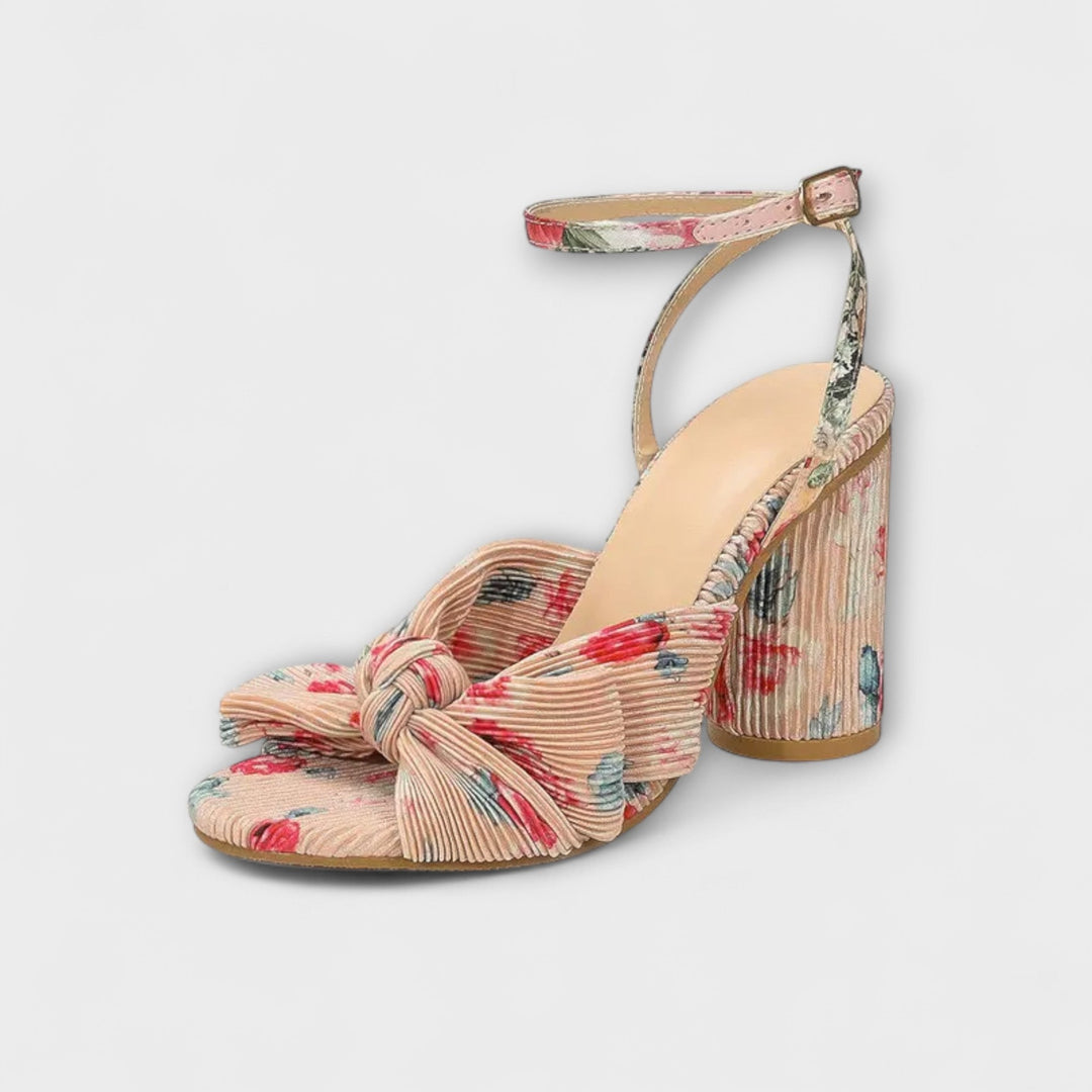 Fee - Sandalen mit dicker Schleife