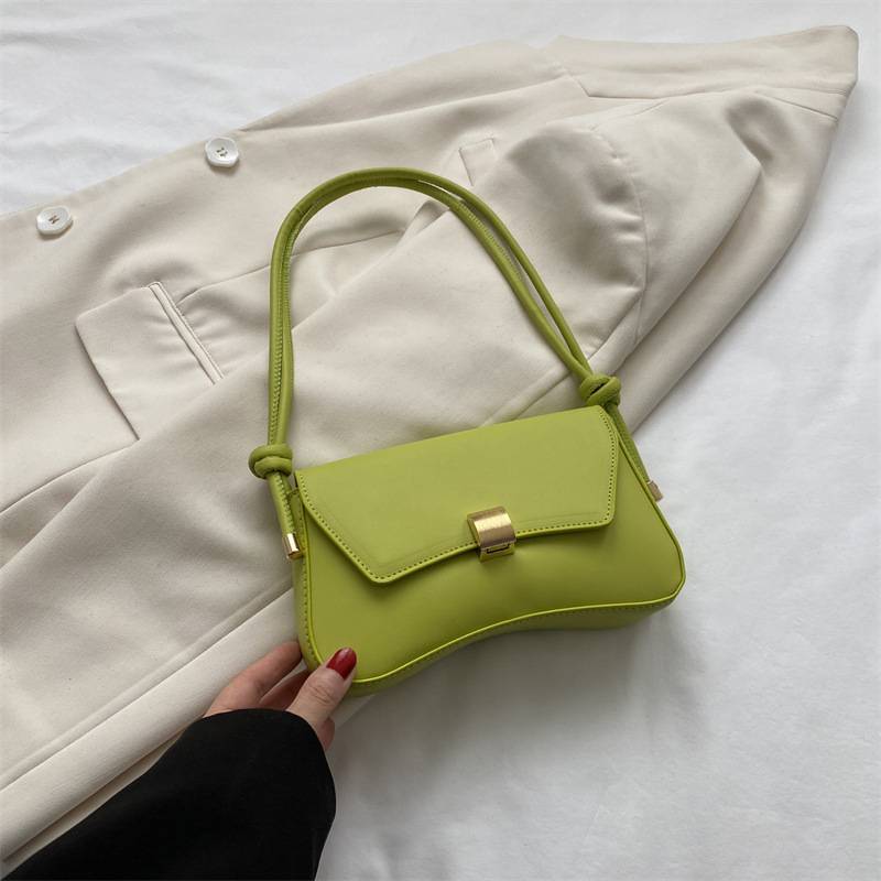 Emilia- Vintage-Klappentasche