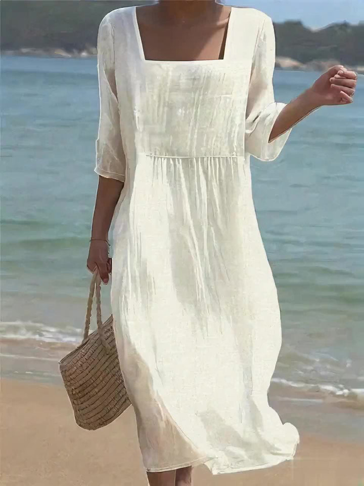 Weisses besticktes Kleid mit leichter Passform