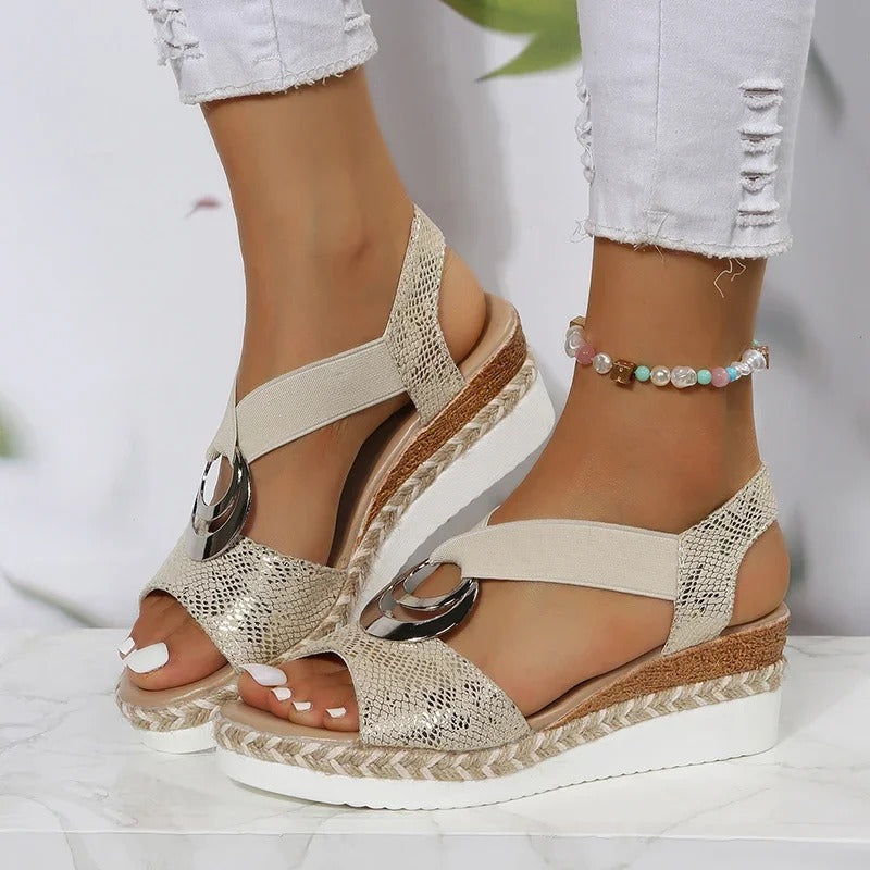 Trudi – Elegante Plateausandalen